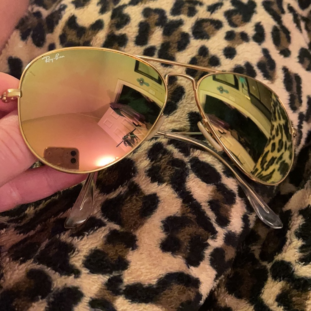 Rose gold ray ban aviators